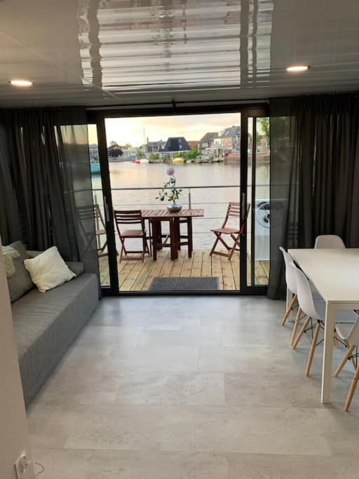 Ferienwohnung Unique New Houseboat Moored 4 Zwartsluis Exterior foto