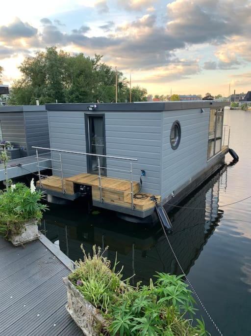 Ferienwohnung Unique New Houseboat Moored 4 Zwartsluis Exterior foto